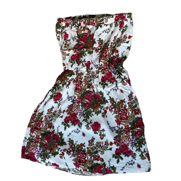 Katie Strapless Mini Floral Dress with Pockets Size Medium - Picture 3 of 5